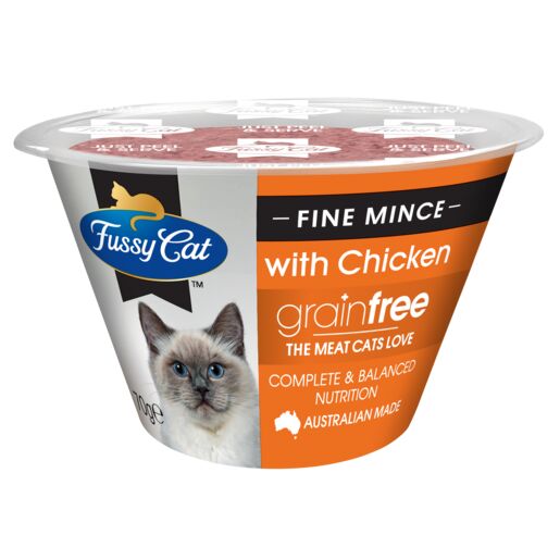 Fussy Cat Grain Free Fine Mince with Chicken Chilled Cat Food 70g