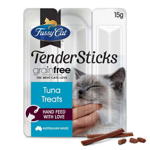 Fussy Cat Grain Free Tender Sticks Tuna Cat Treats 15g